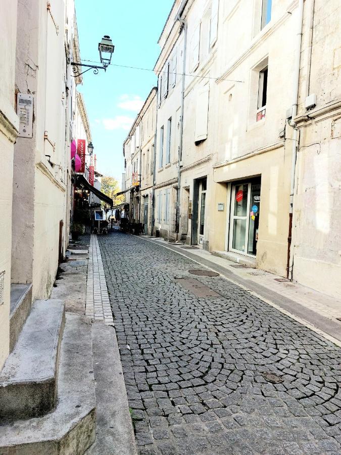Cosy Dans Le Centre Historique Wifi Apartment Angoulême